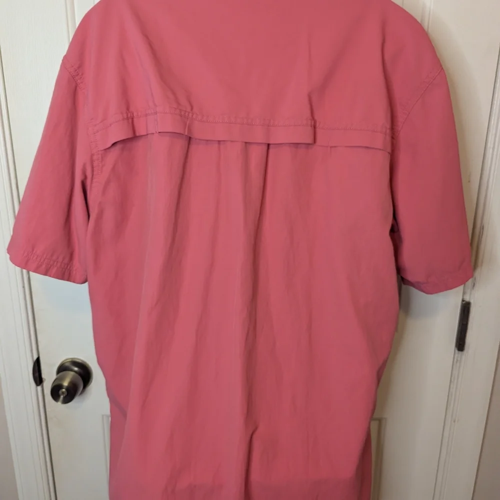 Izod Mens Fishing Shirt XL Surfcaster Rose Vented Outdoor Casual Button Up